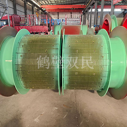 鑿井絞車廠家生產(chǎn)的2JTP-1.2×0.8P礦用提升絞車發(fā)貨！